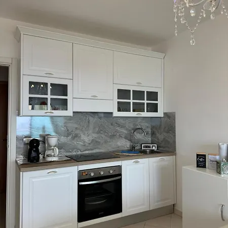 Casa Del Sole - Relax, Vista Mare, Garage Gratis A 5 Min Dal Centro Di Σαν Ρέμο